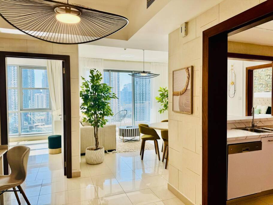 Luxe 2br With Fountain & Opera Views At Standpoint A * Dubai